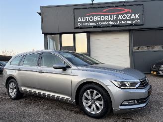 uszkodzony samochody osobowe Volkswagen Passat Variant 1.6 TDI Connected Series NAVI 2016/7