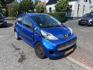 Coche accidentado Peugeot 107 1.0-12V 2009/7