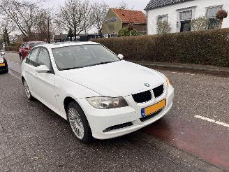 Schadeauto BMW 3-serie 318 2007/8