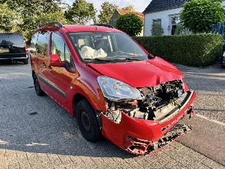 rozbiórka samochody osobowe Peugeot Partner 1.6 VTi 2015/8