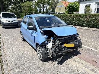disassembly passenger cars Kia Picanto 1.0-12V 2012/3