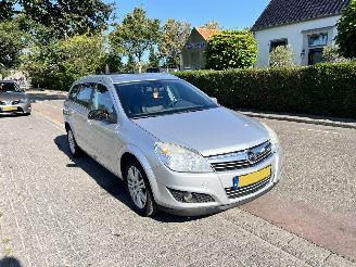 Damaged car Opel Astra 1.6-16V Cosmo 2008/8