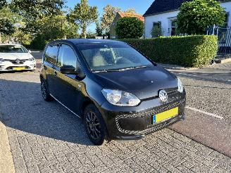 Vaurioauto  passenger cars Volkswagen Up! 1.0-12V Move -Up 2015/1