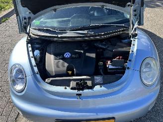 Volkswagen Beetle 1.6 Cabrio picture 7