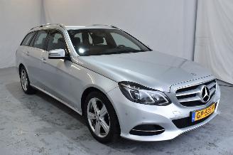 Damaged car Mercedes E-klasse 300 BT. HY. Lease Ed 2015/7