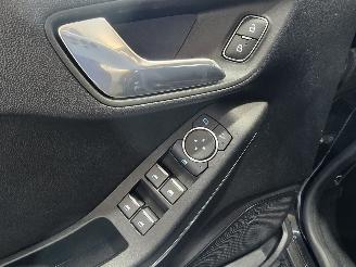 Ford Fiesta 1.0 EcoB. Titanium picture 25