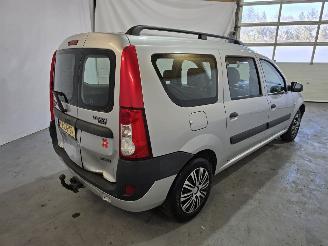 Dacia Logan 1.6 Lauréate picture 7