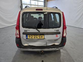 Dacia Logan 1.6 Lauréate picture 6
