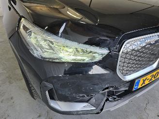 BMW iX1 eDrive20 67 kWh picture 10