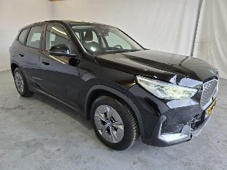Schadeauto BMW iX1 eDrive20 67 kWh 2023/12