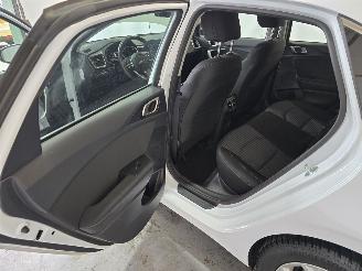 Kia Ceed 1.5 T-GDi DynamicL. picture 22