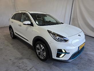 krockskadad bil auto Kia Niro ExecutiveLine 64 kWh 2019/5