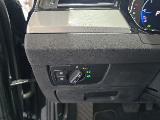 Volkswagen Passat Variant 2.0 TDI Business picture 25