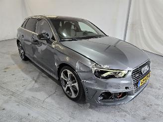Schadeauto Audi A3 SPORTBACK  1.4 e-tron Amb. PL+ 2015/11