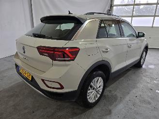 Volkswagen T-Roc 1.0 TSI Life Bns picture 7
