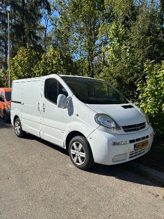 krockskadad bil auto Opel Vivaro 1.9 DI L1H1 2002/2