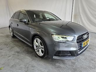 skadebil auto Audi A3 SPORTBACK 1.5 TFSI CoD Sport S Line Edition 2018/1