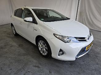 uszkodzony samochody osobowe Toyota Auris 1.8 Hybrid Aspiration 2015/1
