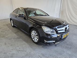 uszkodzony samochody osobowe Mercedes C-klasse Coupé 180 Edition 1 2012/1