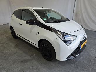 Schadeauto Toyota Aygo 1.0 VVT-i x-play 2018/10