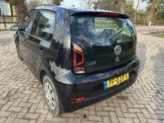 krockskadad bil auto Volkswagen Up! 1.0 BMT move up! 2017/6