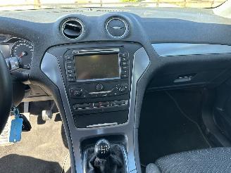 Ford Mondeo 1.6 EcoBoost Titanium wagon picture 10