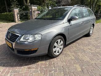Unfallwagen Volkswagen Passat 1.9 TDI Trendline 77 kw 2006/5