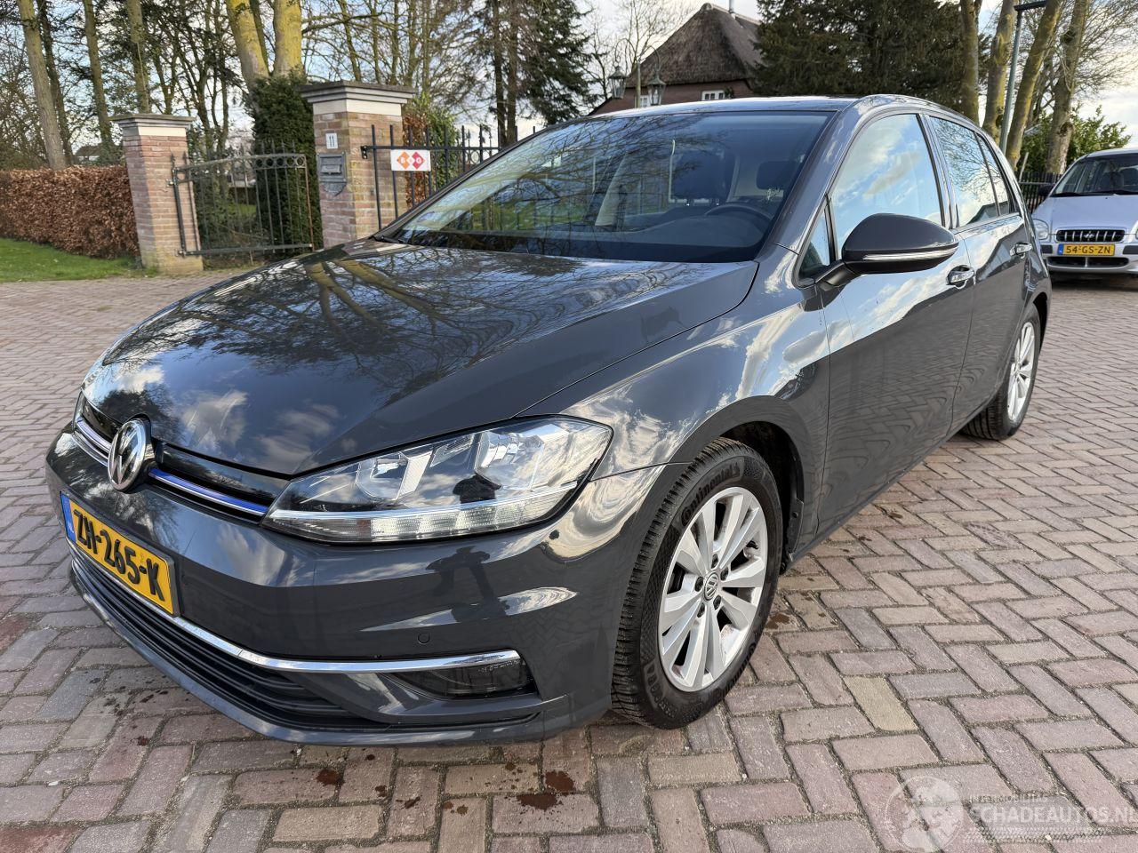 Volkswagen Golf 1.5 TSI DSG Bnsline