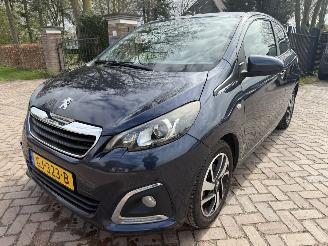 krockskadad bil auto Peugeot 108 1.2 Puretech Allure 2015/6