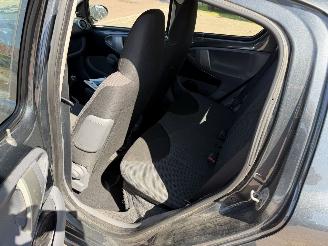 Toyota Aygo 1.0-12V picture 12