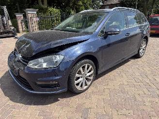 krockskadad bil auto Volkswagen Golf Variant 1.6 TDI Bns Ed. R 2015/8