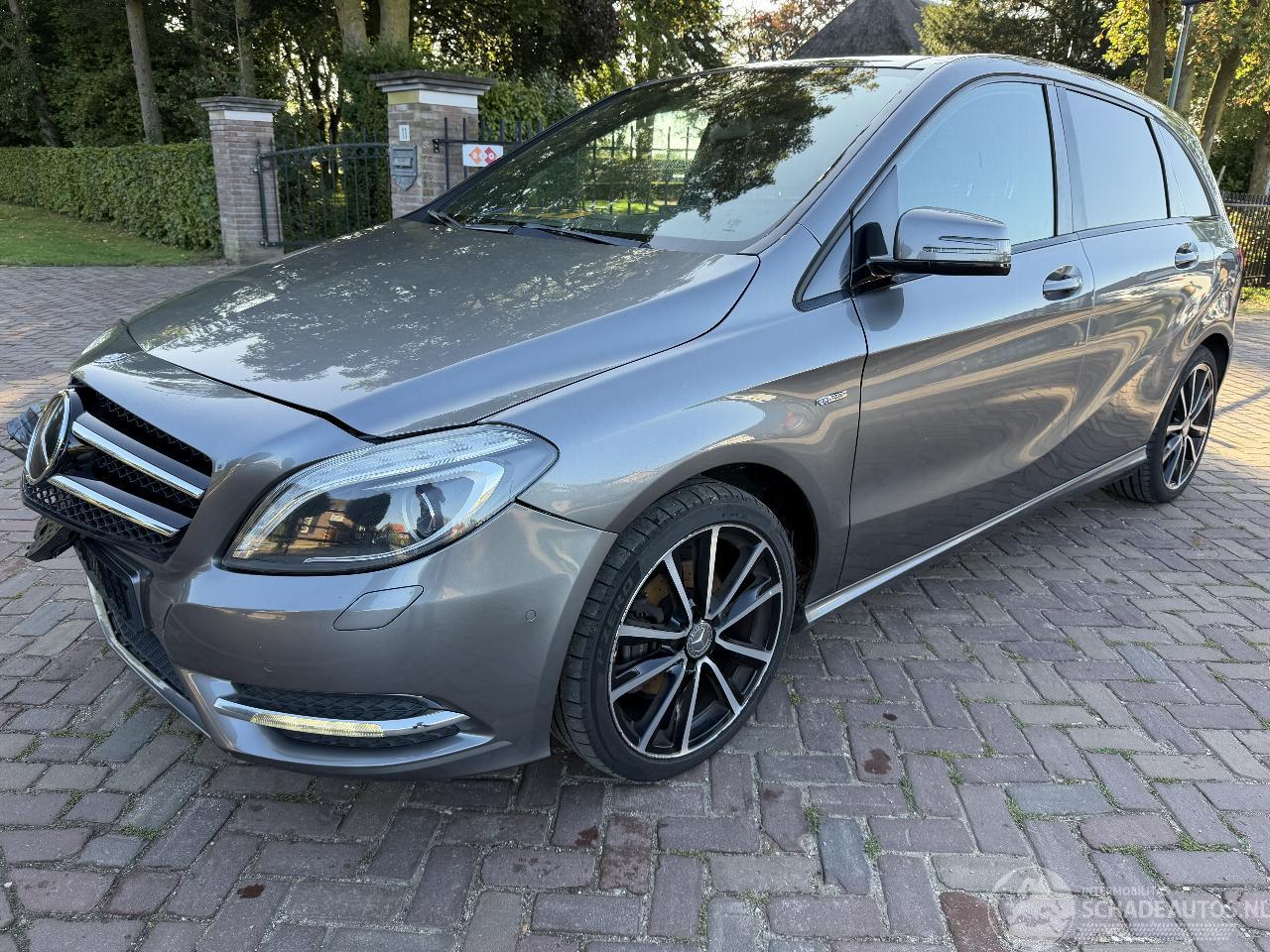 Mercedes B-klasse 180 Ambition