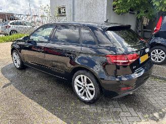 Audi A3 Sportback 1.0 tfsi airco/lm velgen picture 4