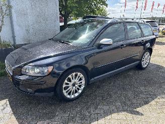 Damaged car Volvo V-50 T5 2.5turbo 2005/12
