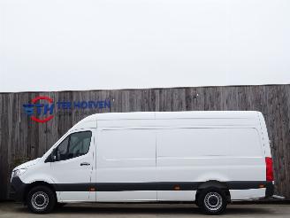 Damaged car Mercedes Sprinter 317 CDi L3H2 Maxi Airco Navi Camera 125KW Euro 6 2021/10
