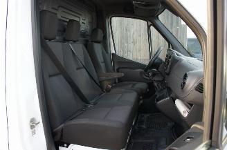 Mercedes Sprinter 317 CDi Maxi Airco Cruise Stoelverwarming 360° 125KW Euro 6 picture 11