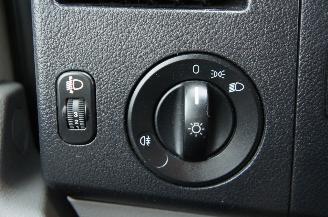 Volkswagen Crafter 2.5 TDi Automaat Koffer Laadklep Airco Cruise 100KW Euro 4 picture 16