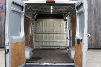 Peugeot Boxer 2.2 HDi L2H2 Airco Cruise Camera Trekhaak 96KW Euro 6 picture 8