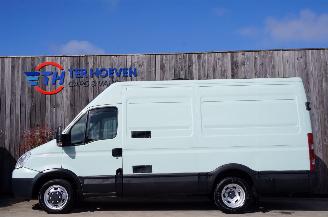 Damaged car Iveco Daily 35C15 3.0 HPi Omgebouwd voor Motorcross Luifel 107WK 2008/11