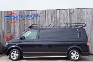 damaged passenger cars Volkswagen Transporter T5 2.0 TDi Lang Automaat DSG Airco Cruise Navi 103KW Euro 5 2015/4