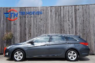 Vaurioauto  passenger cars Hyundai I-40 1.7 CRDi 5 Star Edition Xenon Airco Cruise Stoelverw. 100KW Euro 5 2013/3
