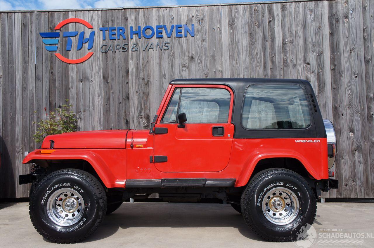 Jeep Wrangler YJ 4.0L 4X4 2-Door Sport Utility Lier Trekhaak 136KW