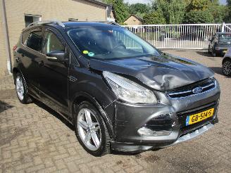 Voiture accidenté Ford Kuga 2.0 TDCI Tianium ST REST BPM 1400 EURO !!! 2015/4
