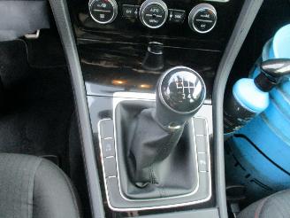 Volkswagen Golf 1.0 TSI HighLine Business R picture 21