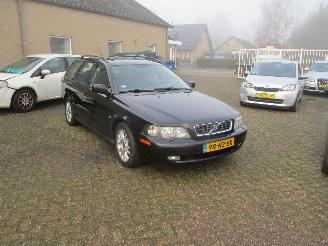 Schadeauto Volvo V-40 1.8 Europa Nordic 2004/4
