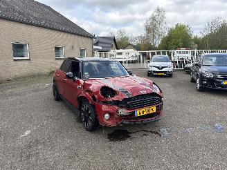 damaged passenger cars Mini Cooper 1.5 Cooper Chili Bns 2015/5