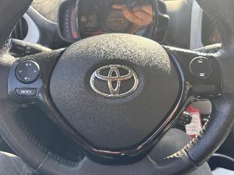 Toyota Aygo 1.0 VVT-i x-pure picture 30