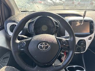 Toyota Aygo 1.0 VVT-i x-pure picture 25