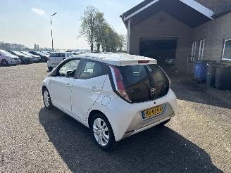 Toyota Aygo 1.0 VVT-i x-pure picture 5