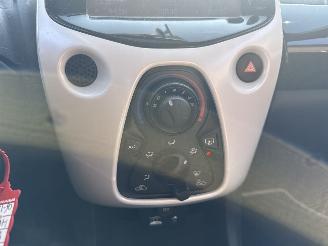 Toyota Aygo 1.0 VVT-i x-pure picture 29